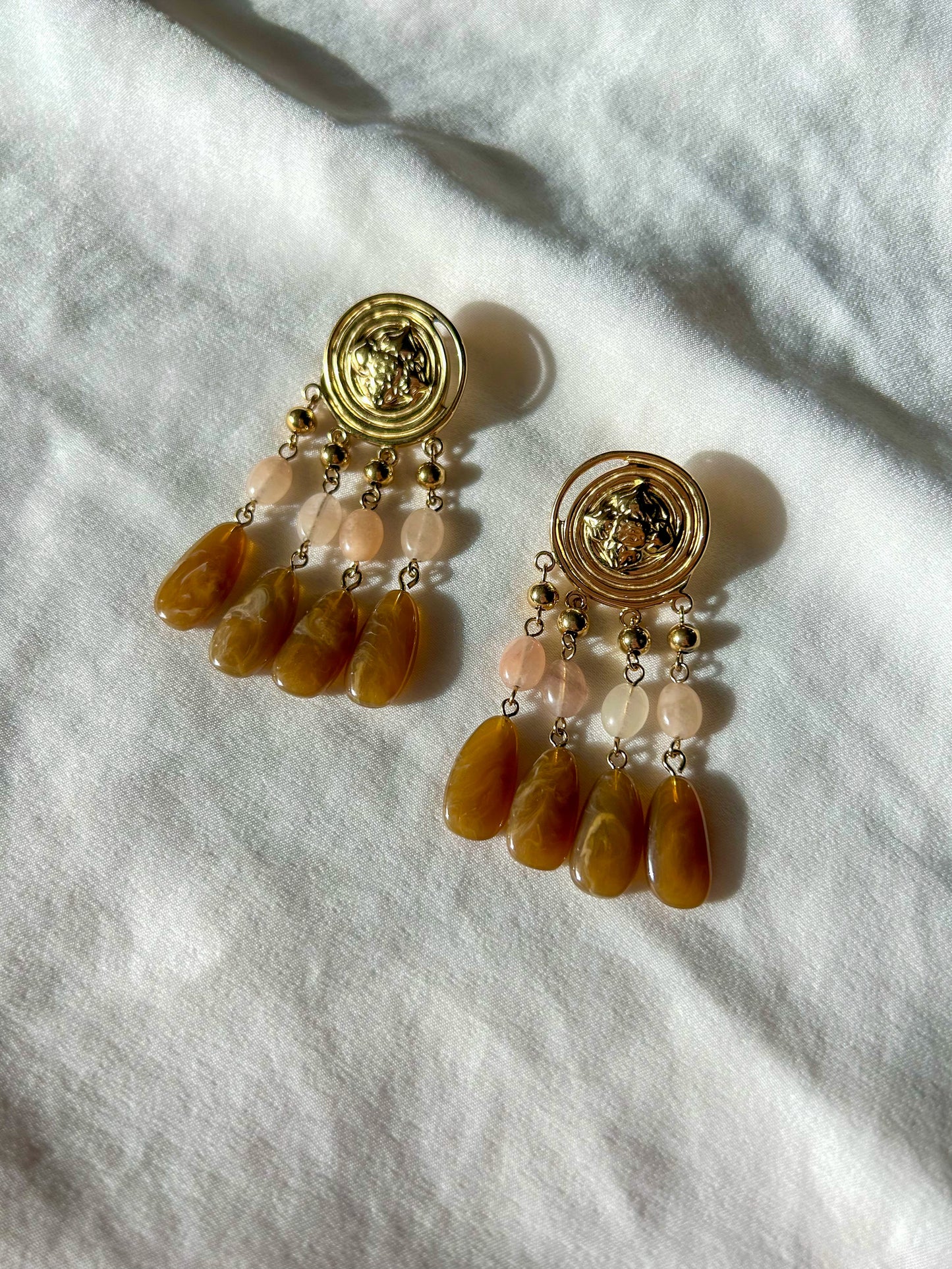 Kaya Earrings (Nude)