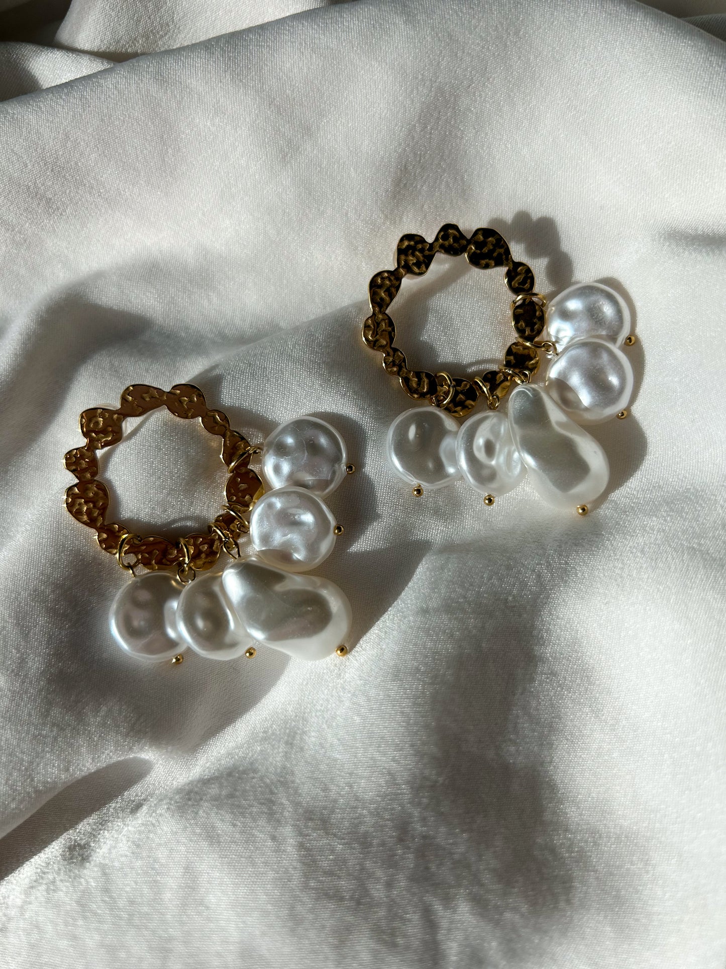 Nest Earrings Gilded With Freshwater Pearls