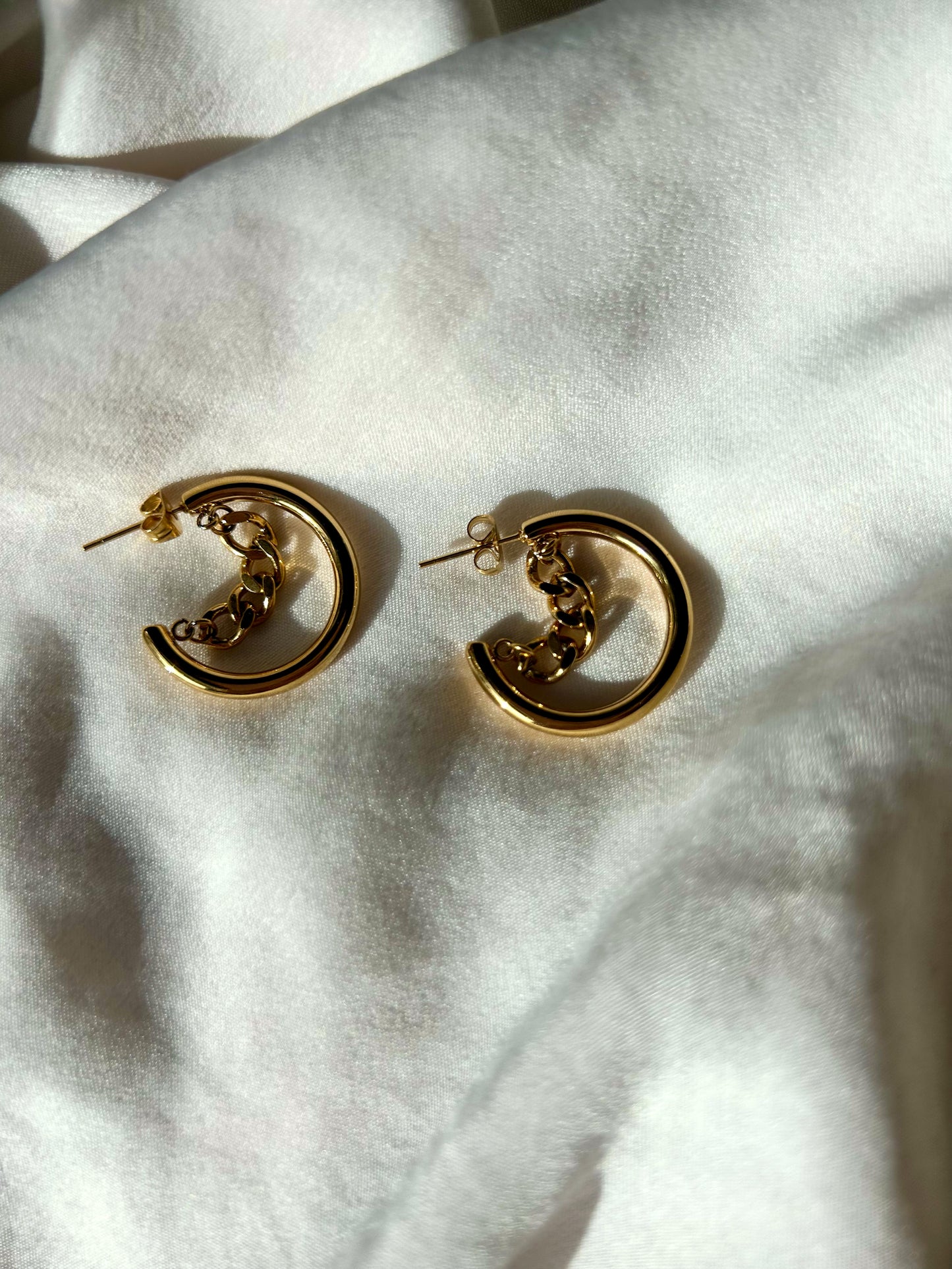 Golden Zaza Hoop Earrings