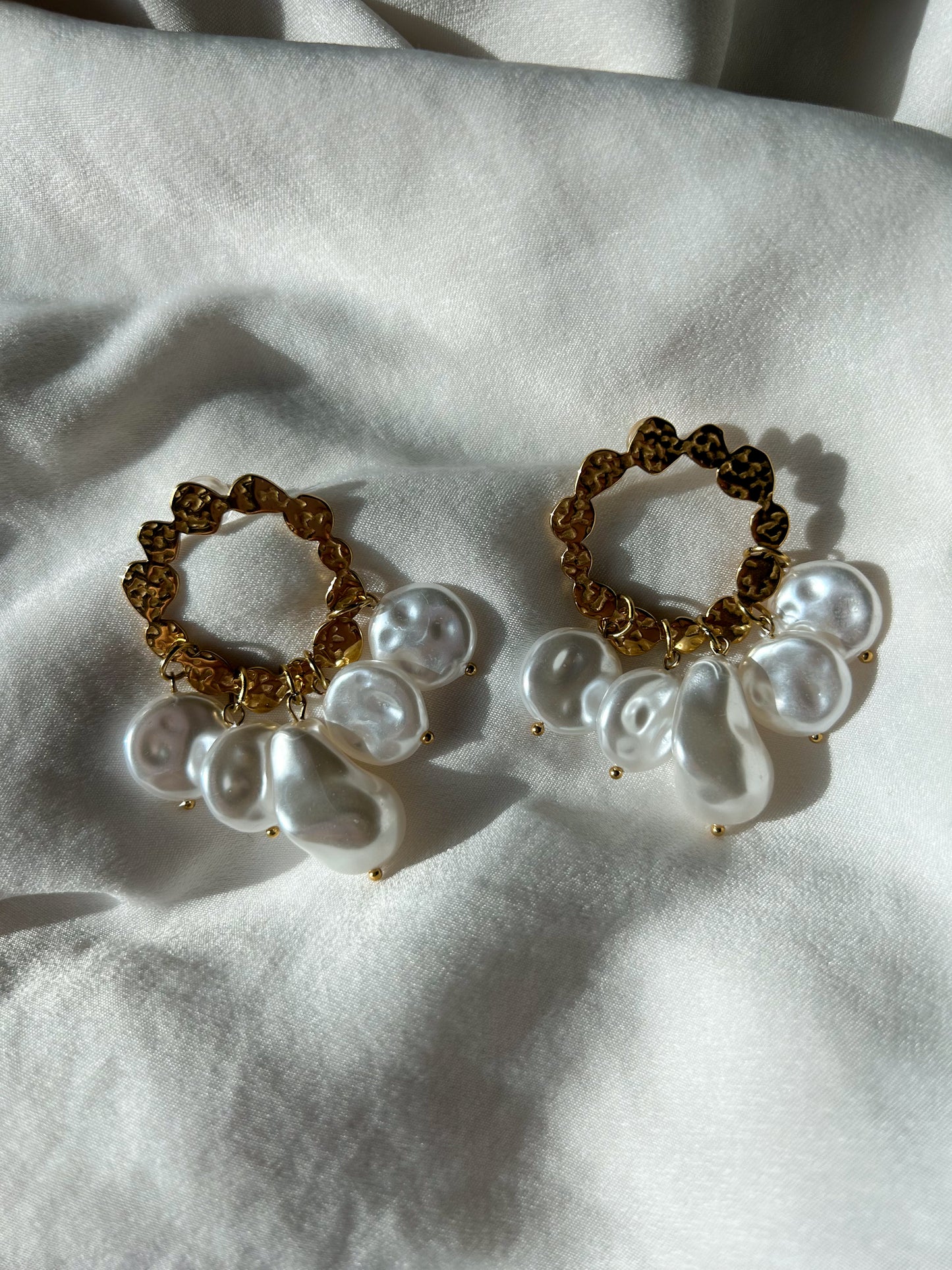 Nest Earrings Gilded With Freshwater Pearls