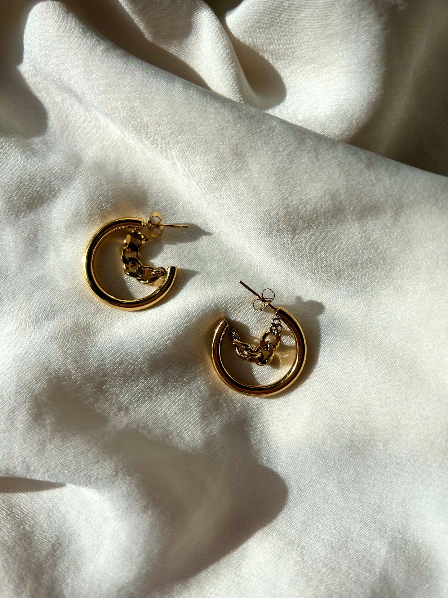 Golden Zaza Hoop Earrings