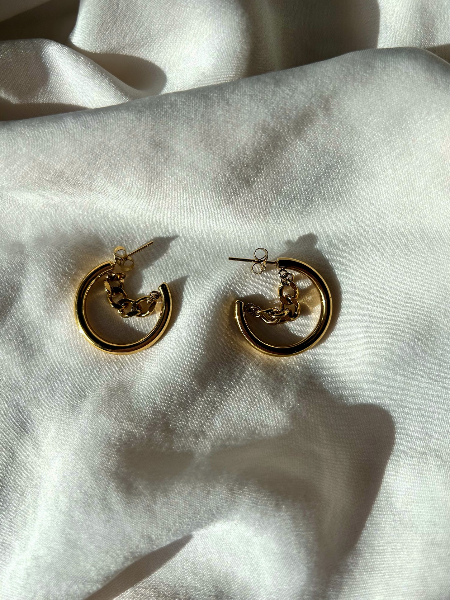 Golden Zaza Hoop Earrings